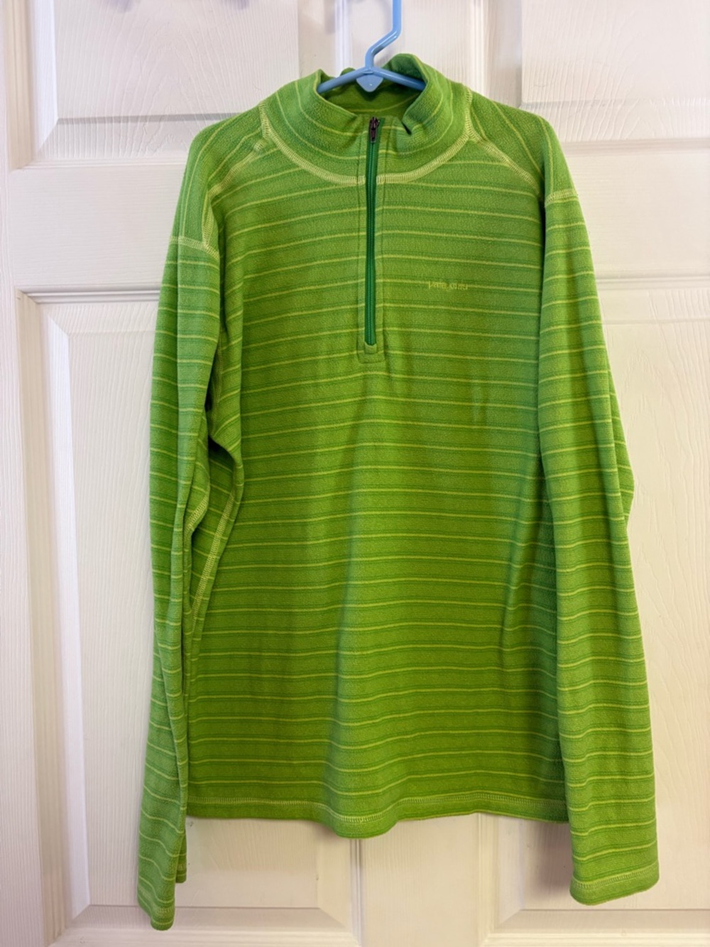 Kids micro d Lime Green zip neck Pullover xl